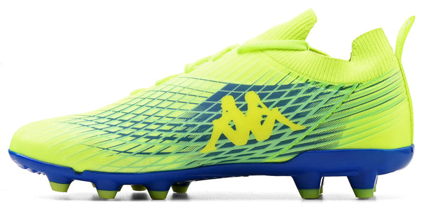 Chuteira de futebol amarela com detalhes azuis e logotipo da Kappa, ideal para jogos esportivos e treinamentos ao ar livre.