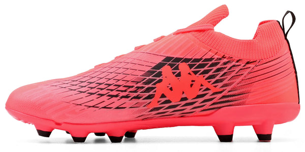 Chuteira Kappa maestro campo com design rosa e preto, ideal para jogadores profissionais e amadores, com tecnologia avançada.