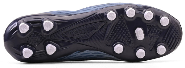 Imagem de sola de chuteira para campo com cravos, destacando-se pela durabilidade, conforto e tração.