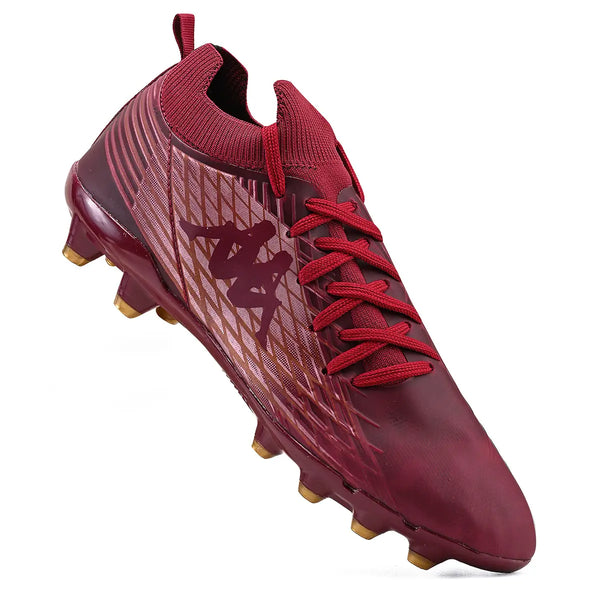 Chuteira de futebol vinho da marca Kappa, com design moderno, detalhes em dourado e símbolo da Kappa, ideal para jogos e treinos.