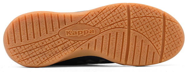 Imagem de sola da chuteira azul marinho Kappa, com detalhes na sola antiderrapante e marca visível no centro, apresentando um design em relevo para melhor aderência.