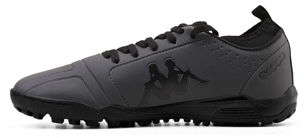 Chuteira grafite com detalhes pretos da marca Kappa, com logotipo icônico na lateral, ideal para esportes, confortável e de alta qualidade.