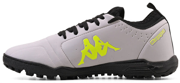 Chuteira prata com detalhes amarelos da Kappa, ideal para esportes, com design confortável e durável.