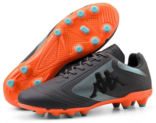 Imagem de chuteira de futebol grafite com detalhes em azul e sola laranja com cravos também em azul, ideal para jogos em gramados.