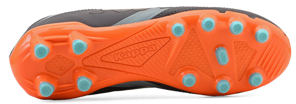 Imagem de chuteira Kappa com solado em cor laranja e cravos em azul claro, ideal para atividades físicas.